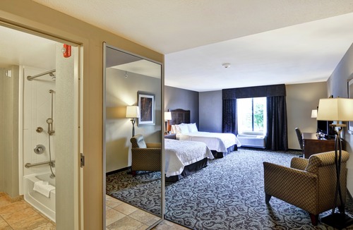 New Hartford Hotel | Hampton Inn and Suites New Hartford/Utica