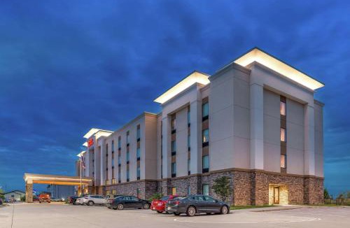 Ames Hotel | Hampton Inn and Suites Ames, IA