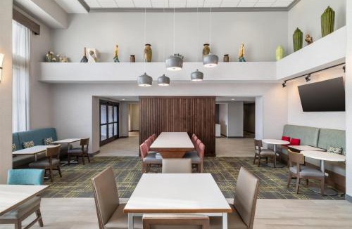 Lincoln Hotel | Hampton Inn and Suites - Lincoln Northeast