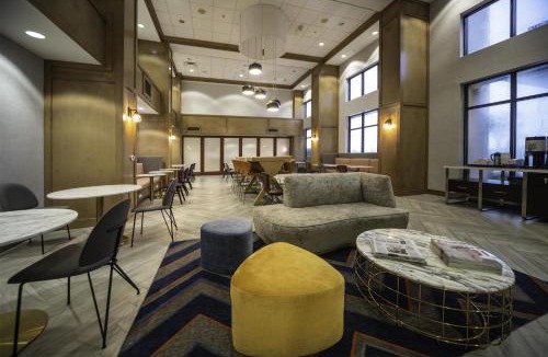 New Iberia Hotel | Hampton Inn and Suites New Iberia