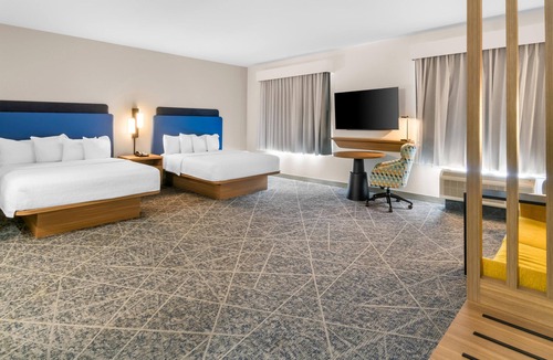 Forest Hill Hotel | Hampton Inn and Suites Fort Worth/Forest Hill