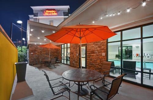 Robbinsville Hotel | Hampton Inn and Suites Robbinsville
