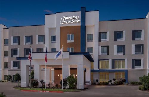Waxahachie Hotel | Hampton Inn and Suites Waxahachie