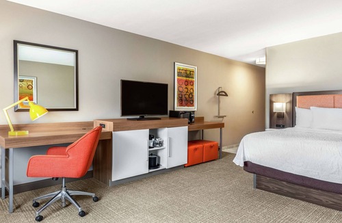 Athens Hotel | Hampton Inn Athens