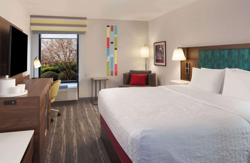 Athens Hotel | Hampton Inn Athens