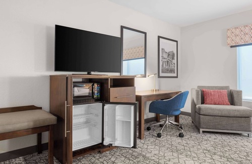 McDonough Hotel | Hampton Inn Atlanta McDonough