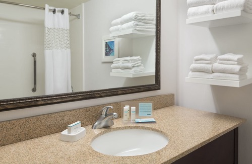 Sandy Springs Hotel | Hampton Inn - Atlanta Perimeter Center