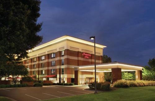 Stone Mountain Hotel | Hampton Inn Atlanta-Stone Mountain