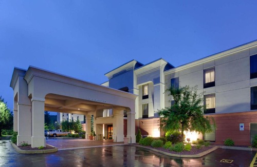 Auburn Hotel | Hampton Inn Auburn