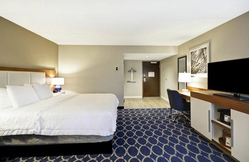 Auburn Hotel | Hampton Inn Auburn