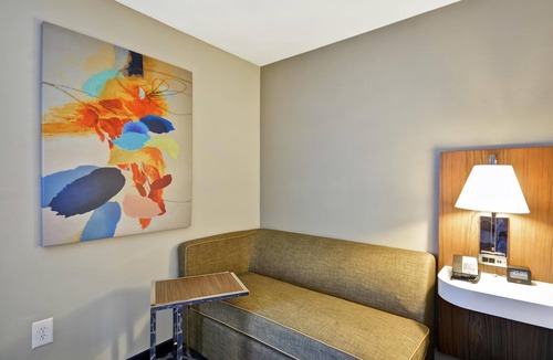 Auburn Hotel | Hampton Inn Auburn