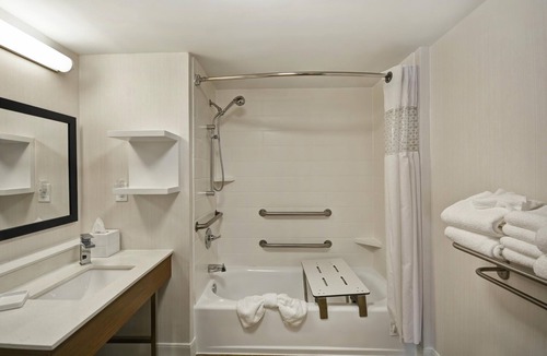 Auburn Hotel | Hampton Inn Auburn