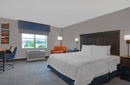 Bath Hotel | Hampton Inn Bath (Brunswick Area)