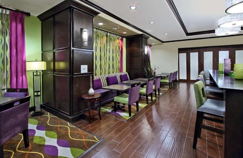 Beeville Hotel | Hampton Inn Beeville