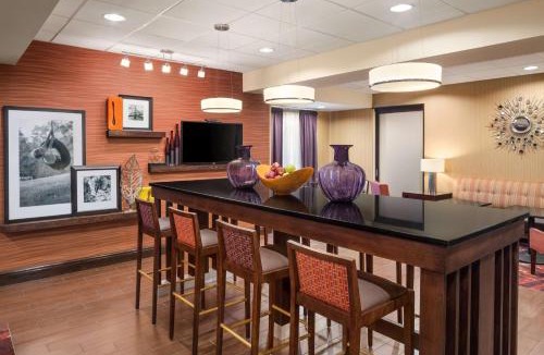 Pricedale Hotel | Hampton Inn Belle Vernon