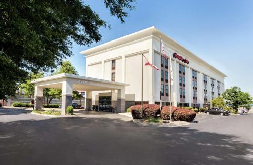 New Castle Hotel | Hampton Inn Birmingham-Trussville