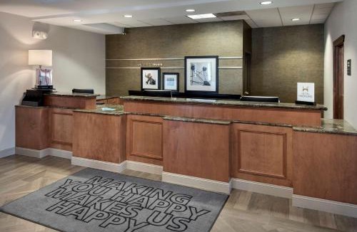 Revere Hotel | Hampton Inn Boston Logan Airport