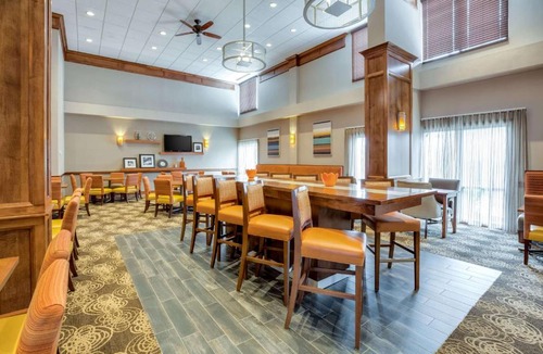 Norwood Hotel | Hampton Inn Boston-Norwood