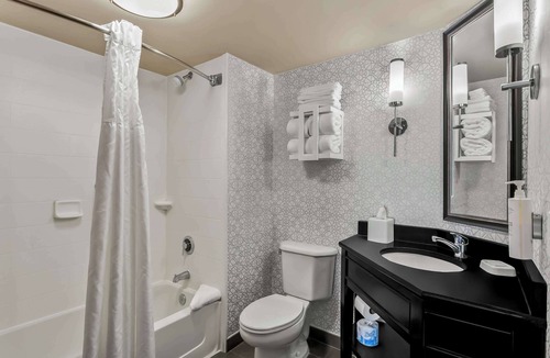 Bowie Hotel | Hampton Inn Bowie