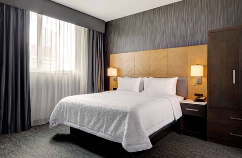 Downtown Brooklyn Hotel | Hampton Inn Brooklyn/Downtown