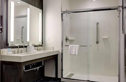 Downtown Brooklyn Hotel | Hampton Inn Brooklyn/Downtown