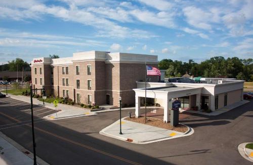 Burlington Hotel | Hampton Inn - Burlington