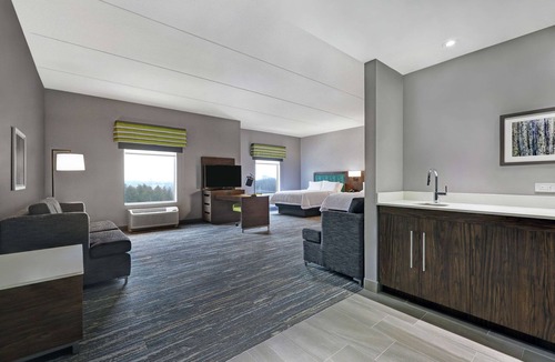 Peterborough Hotel | Hampton Inn by Hilton Peterborough