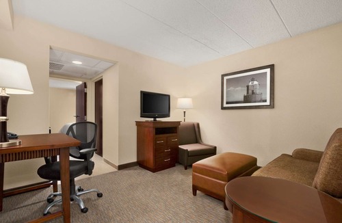 Lexington Park Hotel | Hampton Inn by Hilton Lexington Park
