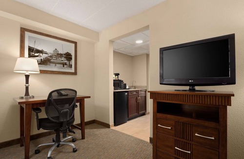 Lexington Park Hotel | Hampton Inn by Hilton Lexington Park