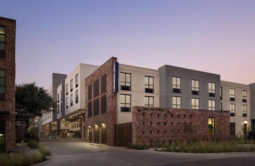 Holly Hotel | Hampton Inn by Hilton Austin East Side 5th Street