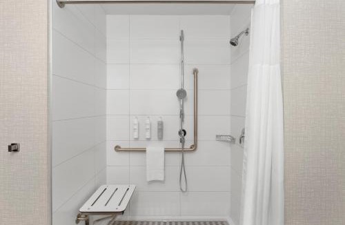 Cornwall Hotel | Hampton Inn By Hilton Cornwall