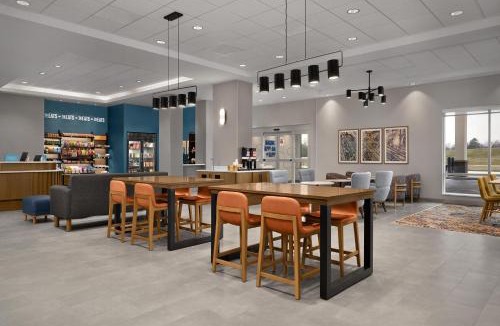 Dexter Hotel | Hampton Inn By Hilton Dexter