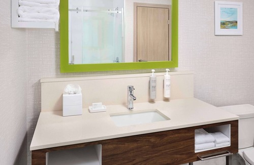 Strathcona Hotel | Hampton Inn by Hilton Hamilton