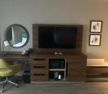 Kingston Hotel | Hampton Inn By Hilton Kingston