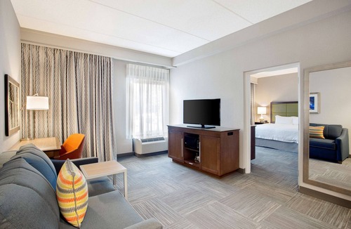 Middletown Hotel | Hampton Inn by Hilton Middletown