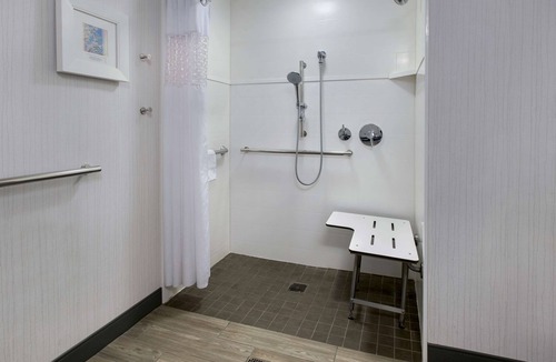 Middletown Hotel | Hampton Inn by Hilton Middletown