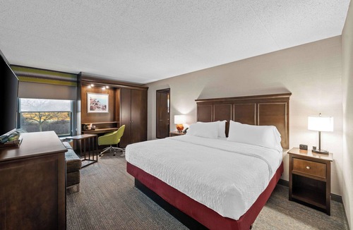 Fairhaven Hotel | Hampton Inn by Hilton New Bedford/Fairhaven