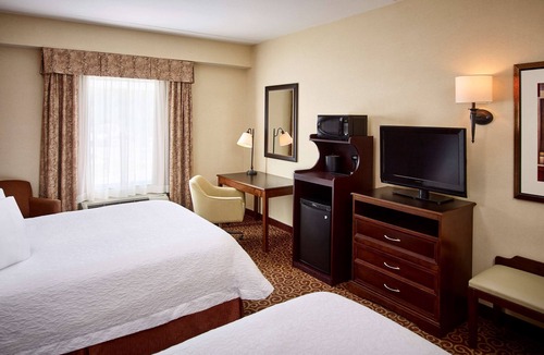 North Bay Hotel | Hampton Inn by Hilton North Bay