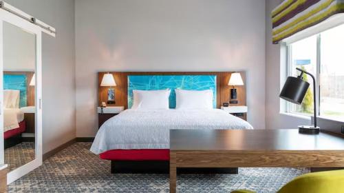 Eastwick Hotel | Hampton Inn by Hilton Philadelphia International Airport