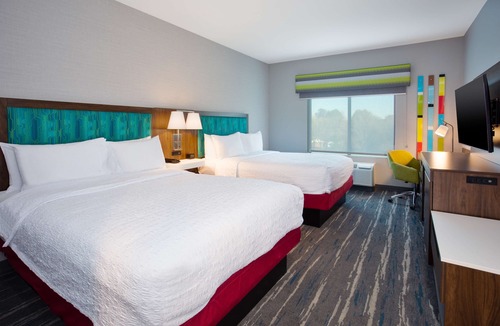 Paris Hotel | Hampton Inn By Hilton Paris