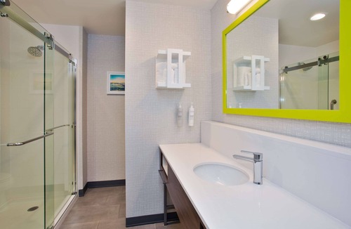 Paris Hotel | Hampton Inn By Hilton Paris