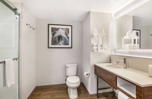 Southern Estates Hotel | Hampton Inn by Hilton Petersburg Fort Lee