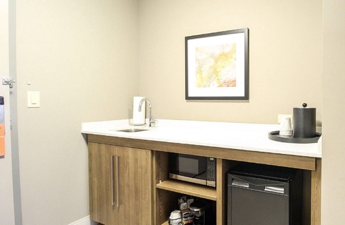 Membertou Hotel | Hampton Inn by Hilton Sydney