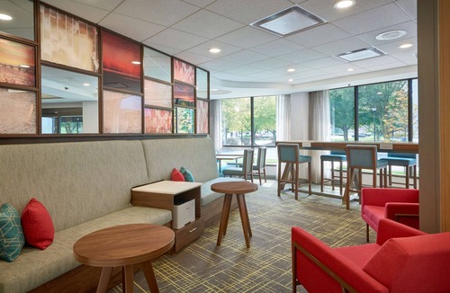 Mechanicsburg Hotel | Hampton Inn by Hilton Harrisburg West