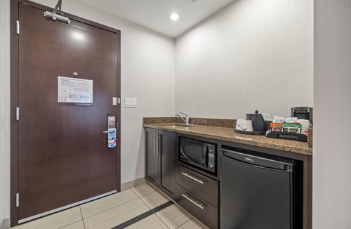 Winnipeg Hotel | Hampton Inn by Hilton Winnipeg Airport/Polo Park