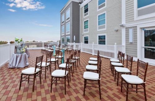Buzzards Bay Hotel | Hampton Inn Cape Cod Canal