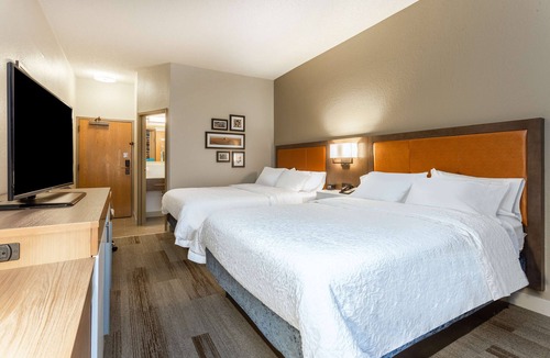 Southwest Area Hotel | Hampton Inn - Cedar Rapids