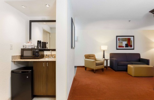 Urbana Hotel | Hampton Inn Champaign/Urbana