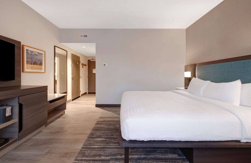 Orland Park Hotel | Hampton Inn Chicago Orland Park