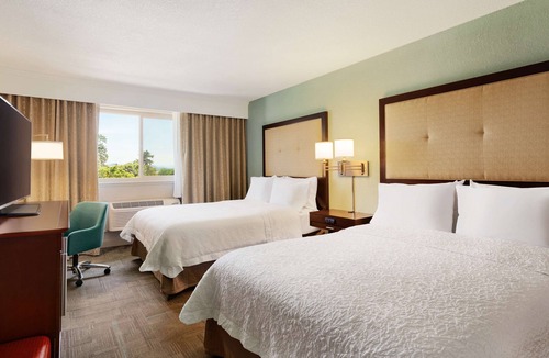 Clackamas Hotel | Hampton Inn Clackamas